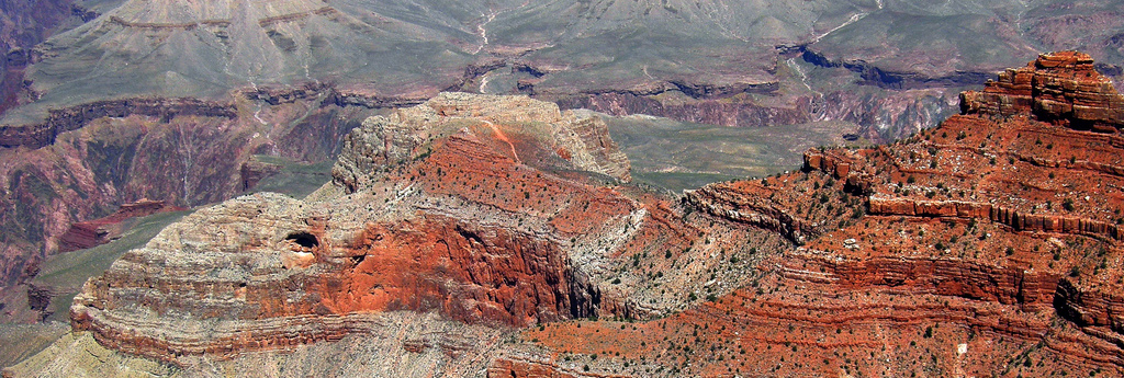 Couches géologiques dans le Grand Canyon